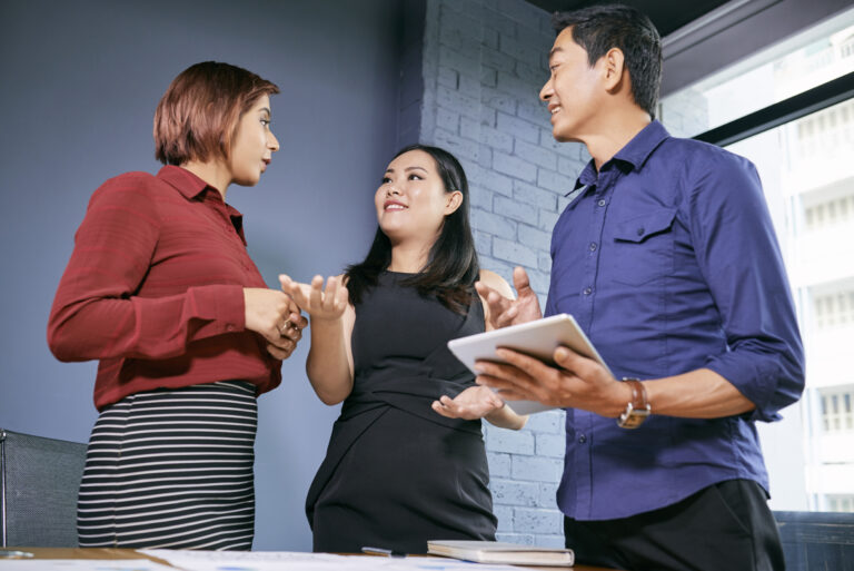 Kenapa Perusahaan Butuh Sales yang Bangun Hubungan, Bukan Sekadar Closing - ONE Indonesia